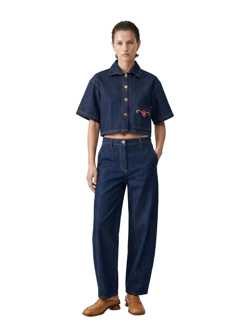Camisa Crop Denim Flor Bordada