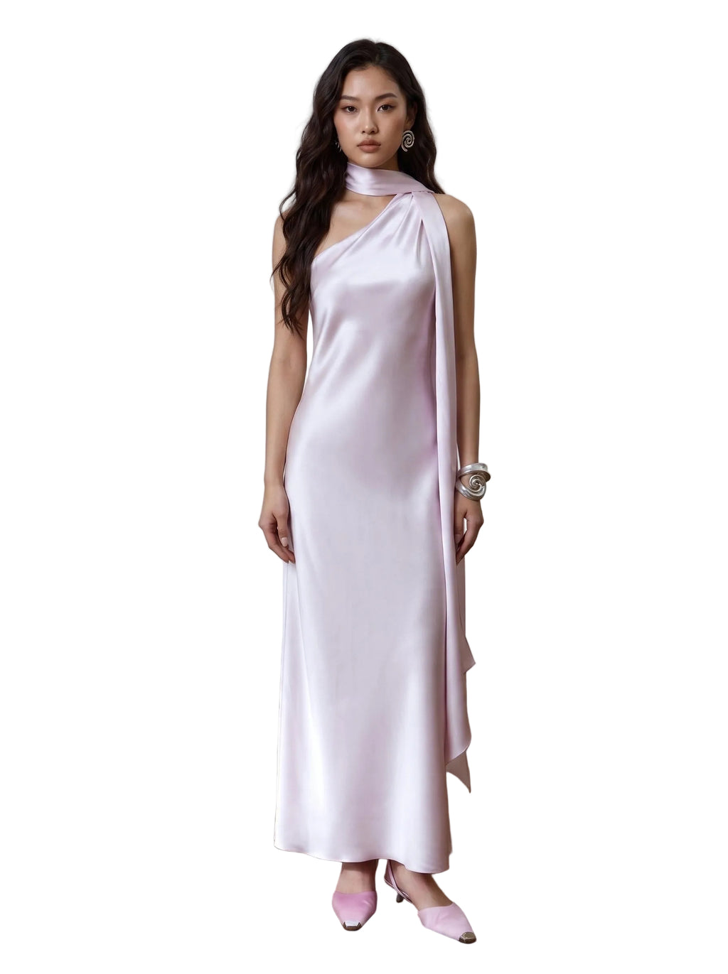 Vestido Maxi Satinado con Choker y Capa Lateral Lila Perlado