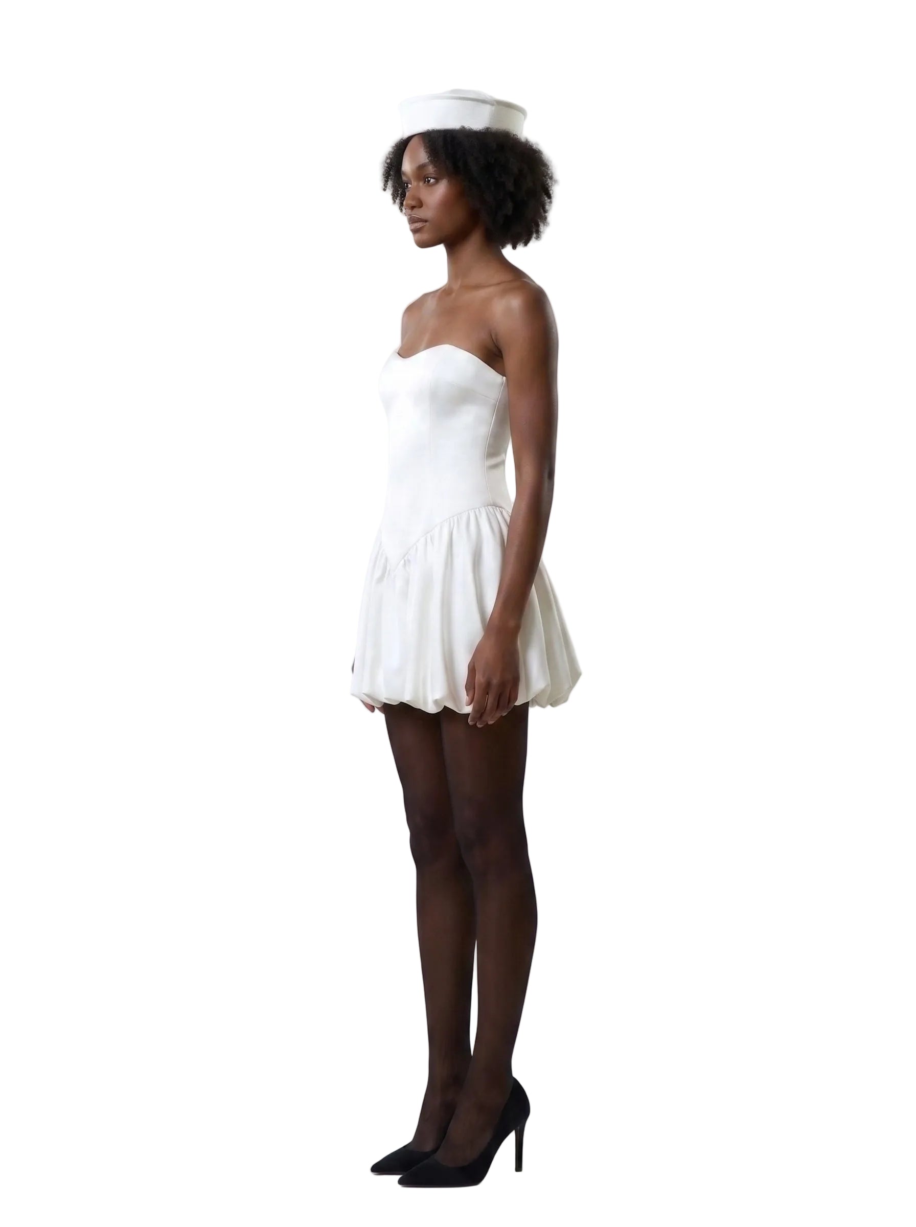 Vestido Mini Strapless con Corpiño Corazón y Falda Burbuja Blanco Marfil